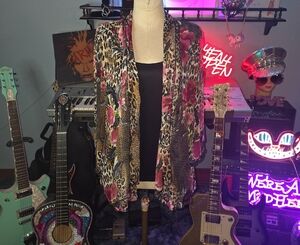 Sara Michelle Pink and Leopard Print Blouse